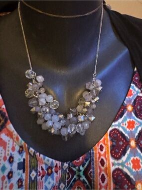 Elegant Gray Cluster Bead Necklace - Women Jewelry